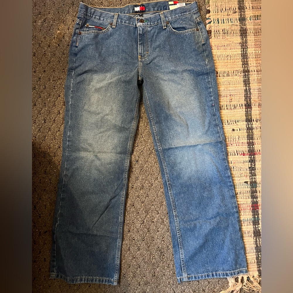 Vintage Tommy Girl Jeans -Tomboy jean
low rise with relaxed fit-- Size 11